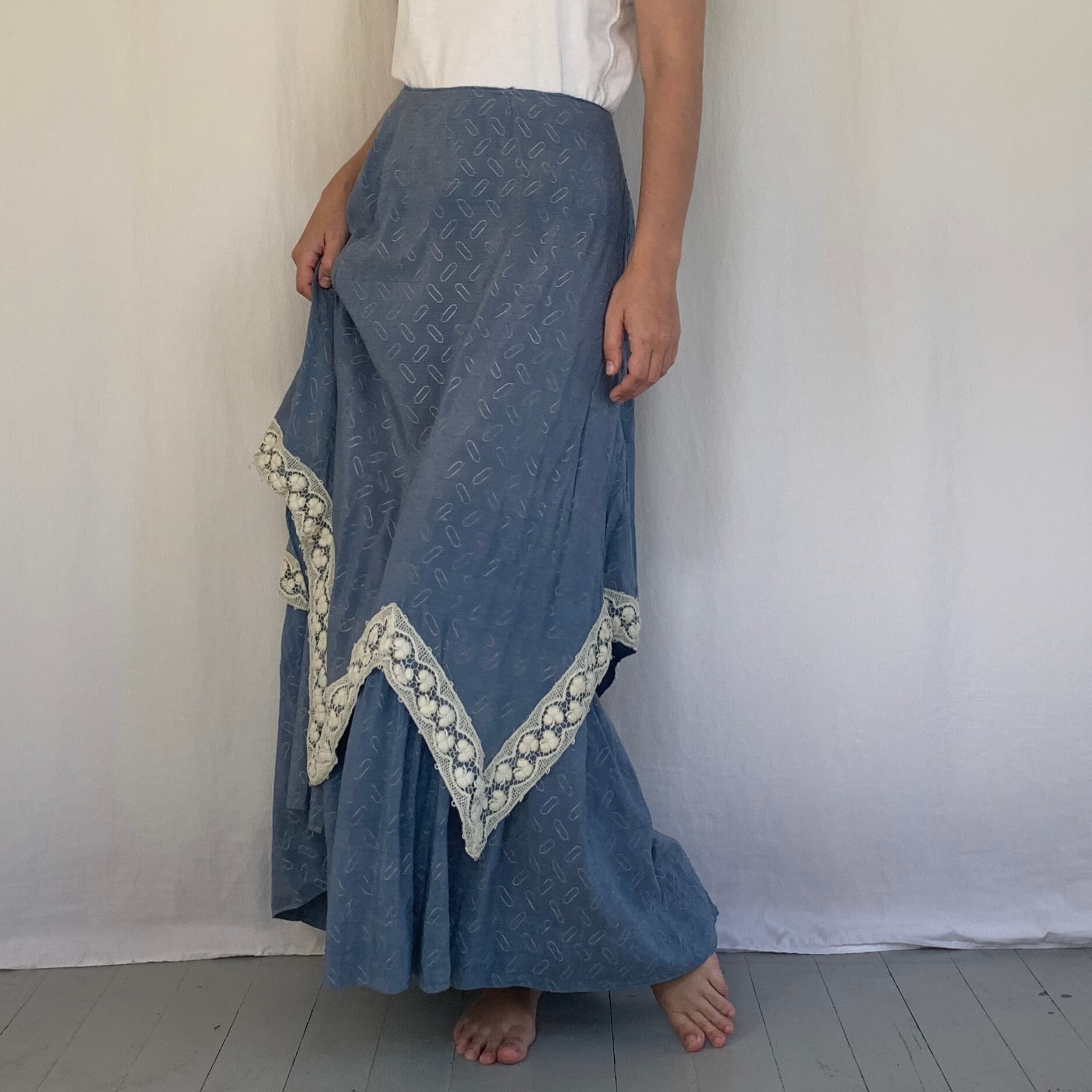 Edwardian Skirt in blue with lace