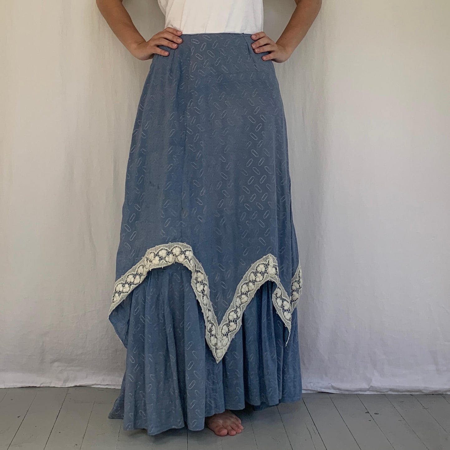 1900s skirt on model in blue