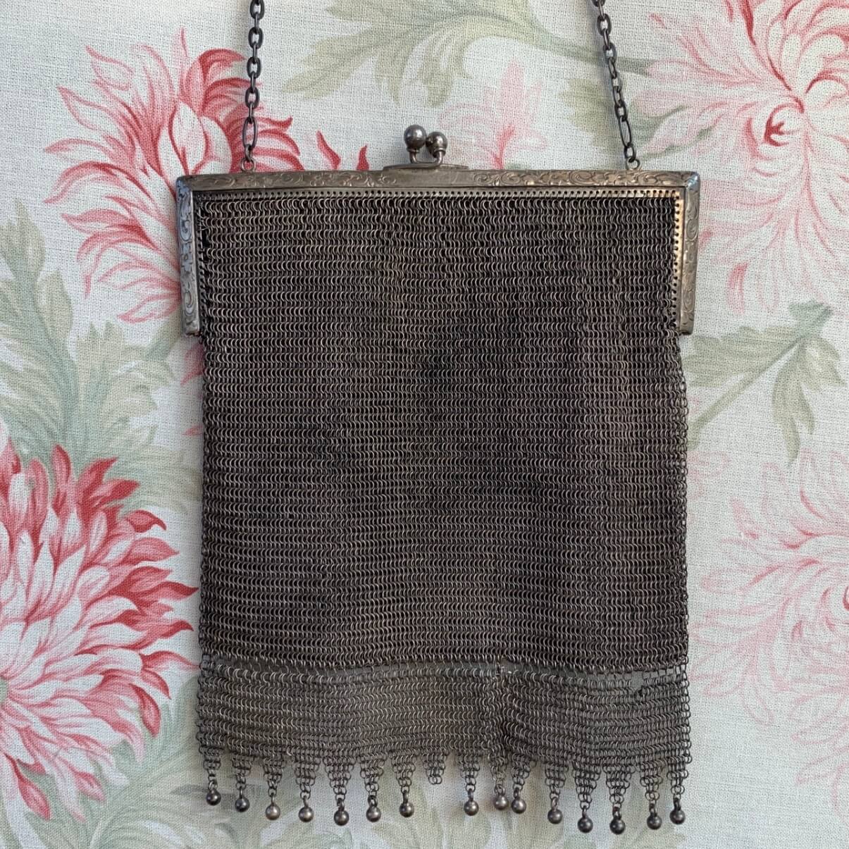 Silver 1920s mesh purse