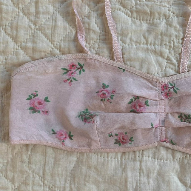additional floral fabric detail
