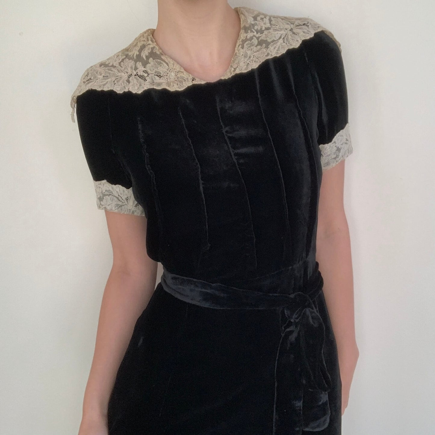 Black vintage 1930s velvet dress with ivory alencon lace collar