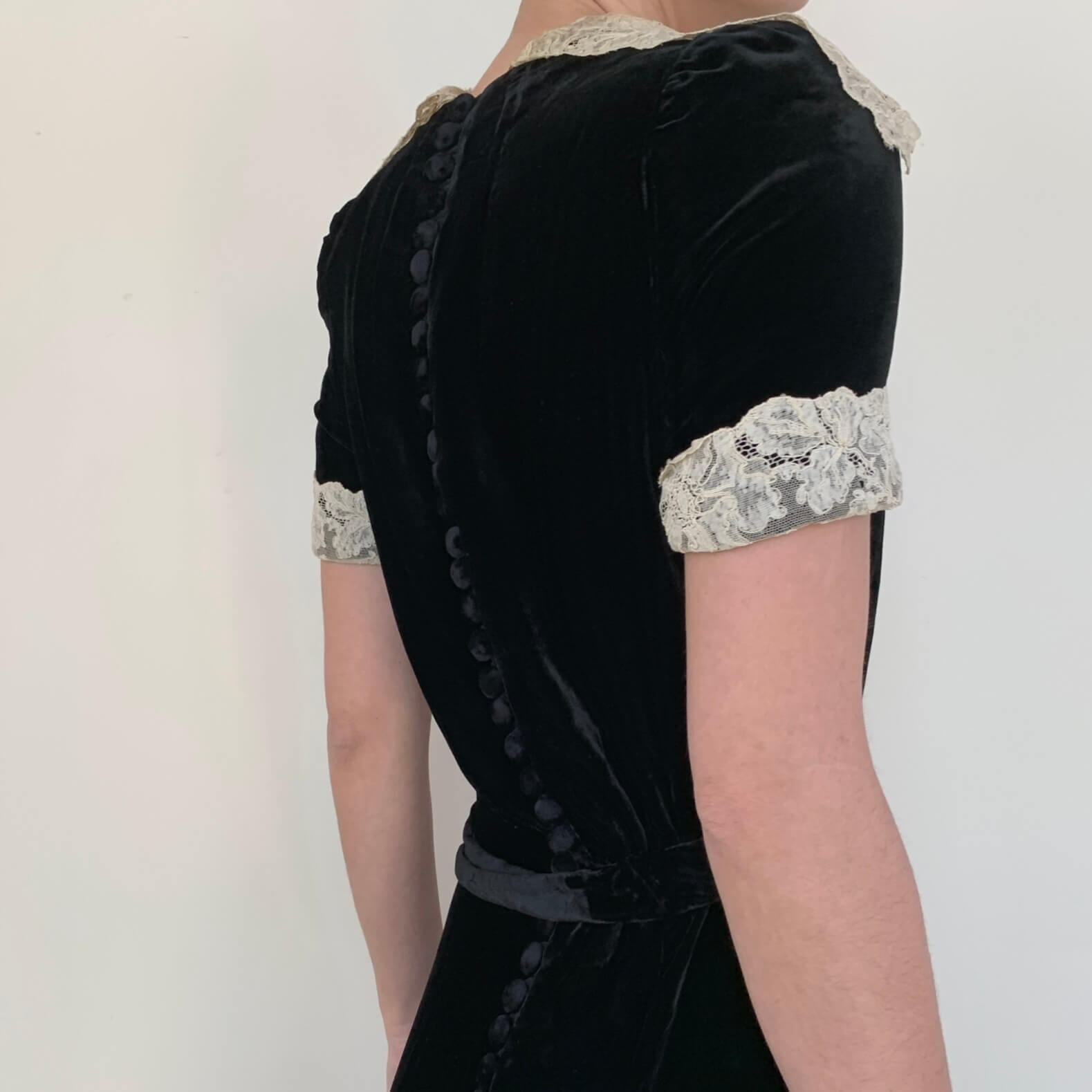 1930s black evening gown back rouleau loops