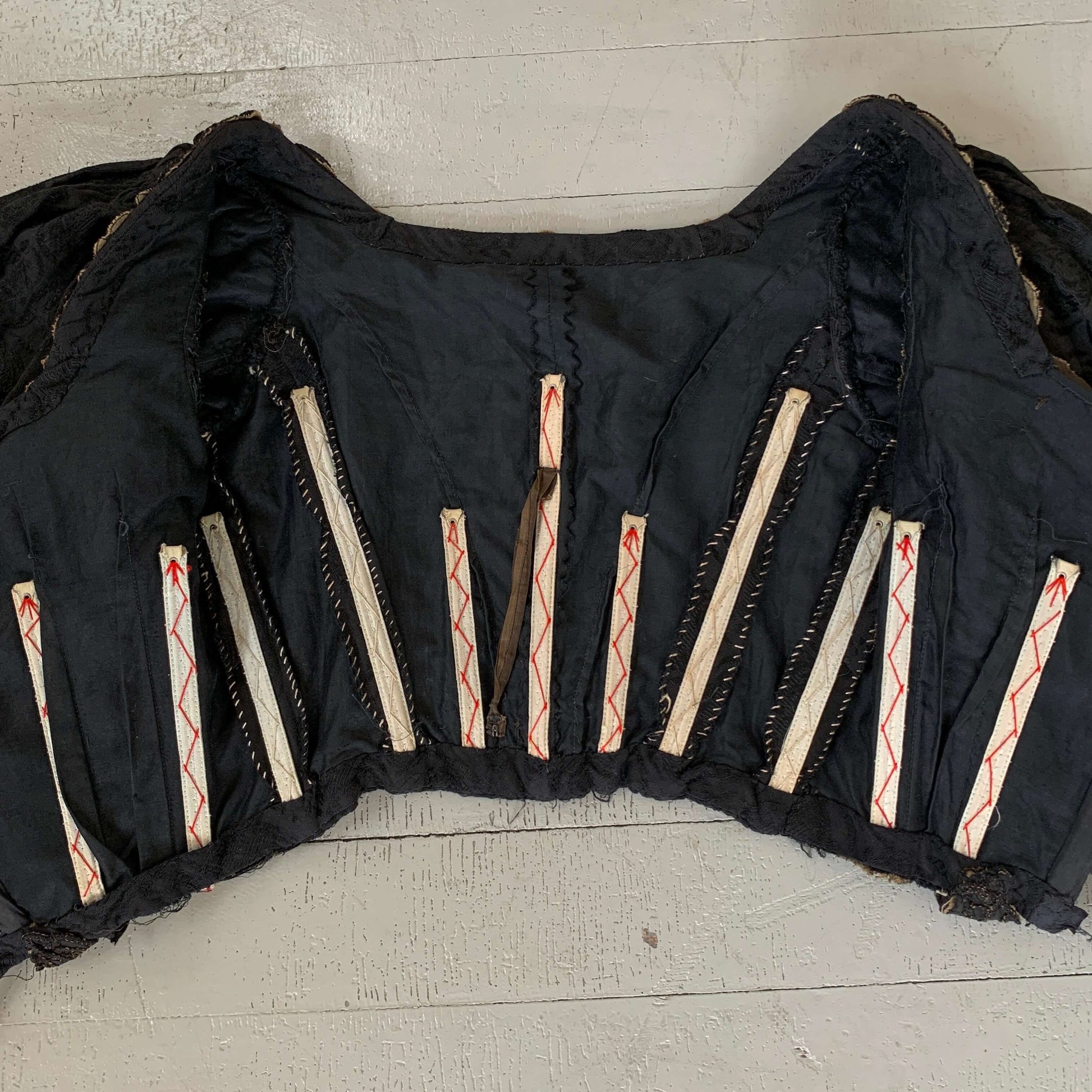interior of top showing boning