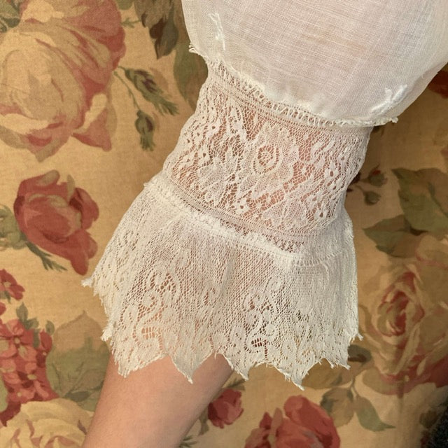 Fine Edwardian lace sleeve detail on vintage cotton blouse