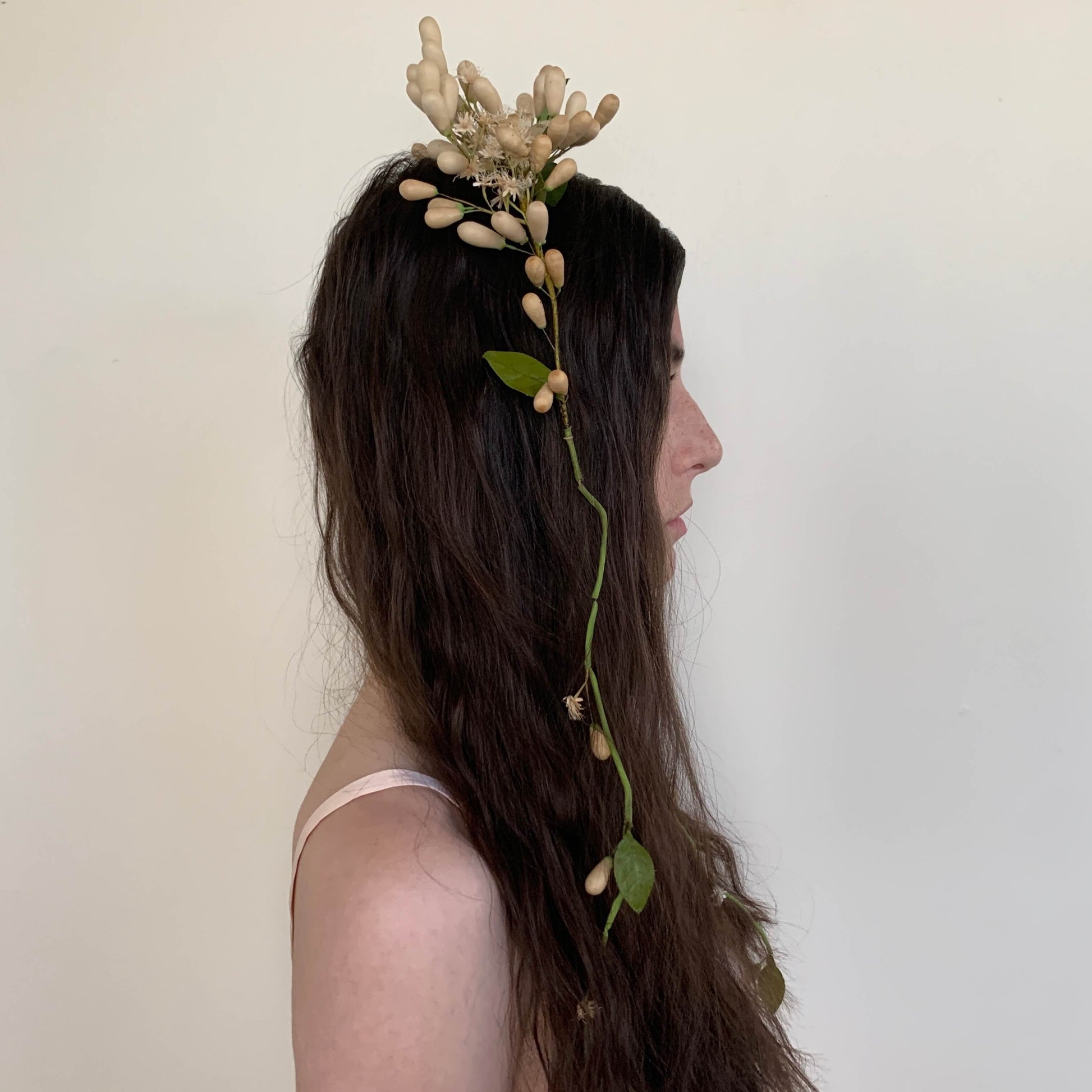 Side view of the wax flower head piece